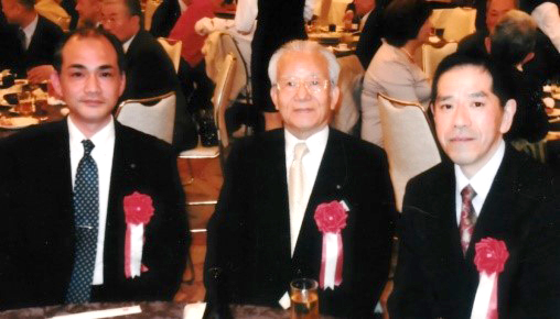 名扇会総会:右より山口氏、小玉氏、寺島副会長
