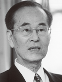 三戸岡道夫